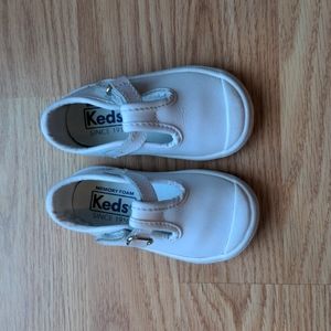 Infant Mary Jane Keds, size 3